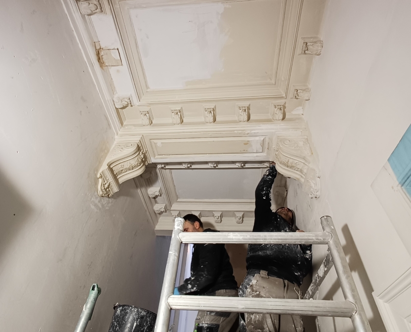 Herstelling molures plafond en muren